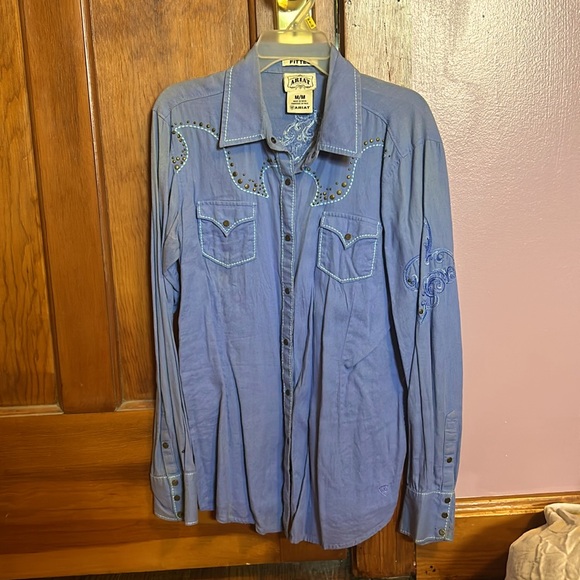 Fallon Taylor Ariat button down ⚜️ - Picture 2 of 3